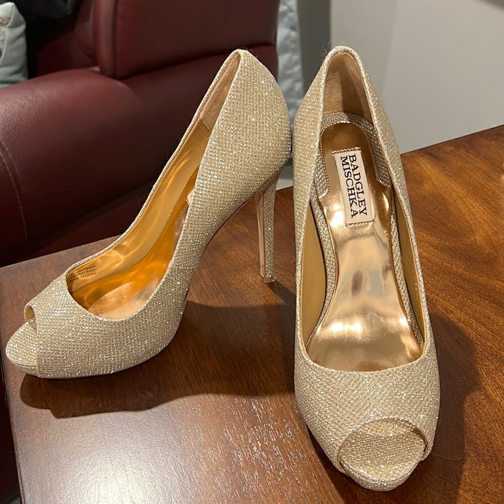 Badgley Mischka Peep Toe Stiletto Size Gently